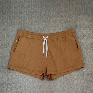 Golden/Yellow Vuori Halo Women's Shorts XL